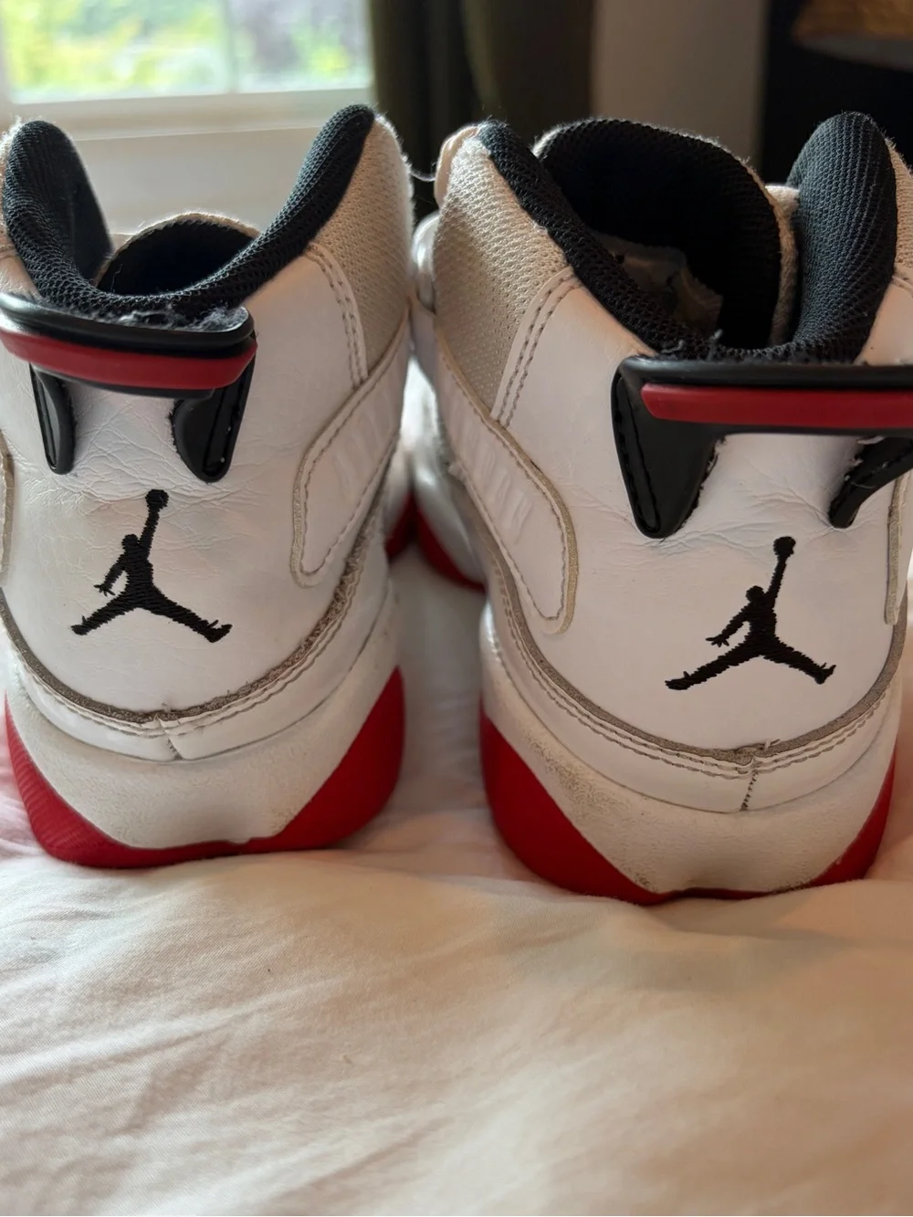 Jordan Kids White and Red 6 Rings Sneakers
